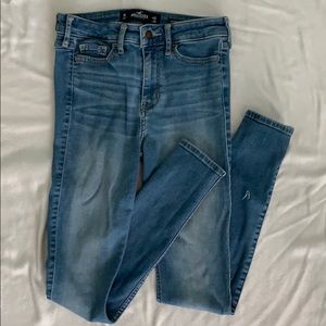 HOLLISTER high rise super skinny jeans